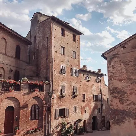 ベッド・アンド・ブレックファスト Antica Torre Del Borgo 3*