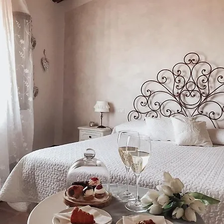 Antica Torre Del Borgo Bed and breakfast