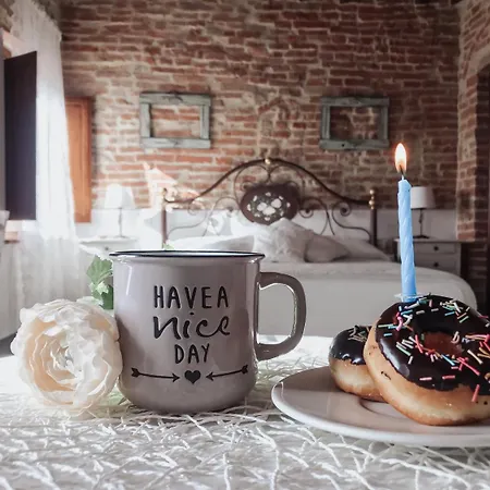 Antica Torre Del Borgo Oda ve Kahvaltı